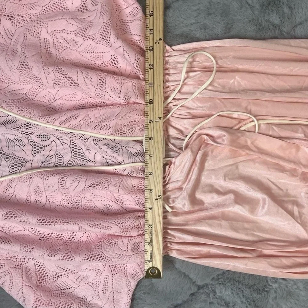 Vintage 70s Vanity Fair Pink Satin Lace Robe | Long Sleeve Boudoir Lounge Size M - Picture 8 of 10